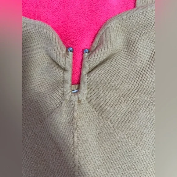 NWOT ABERCROMBIE AND FITCH BODYSUIT - Picture 2 of 5